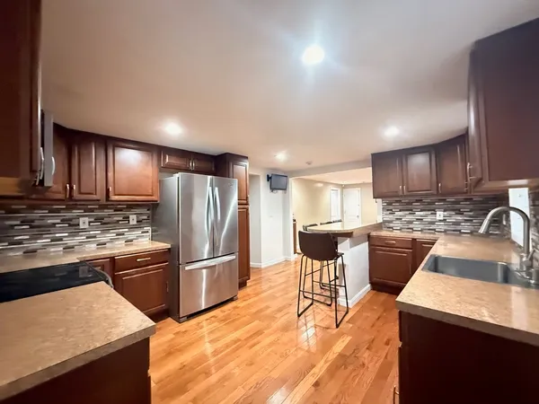 $3,500 | 7 Southbridge St Court, Auburn, MA 01501