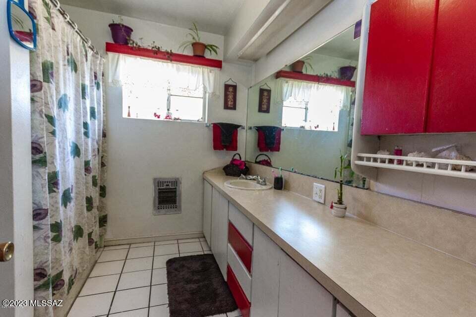 141 East Mojave Road Tucson, AZ 85705 - Photo 7 of 24