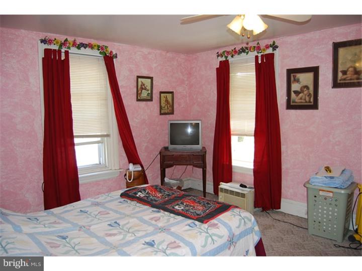 1224 Egypt Road Oaks, PA 19460 - Photo 11 of 14 Bedroom - Main
