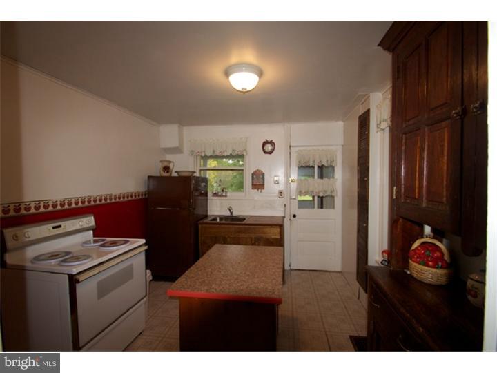 1224 Egypt Road Oaks, PA 19460 - Photo 5 of 14 Kitchen