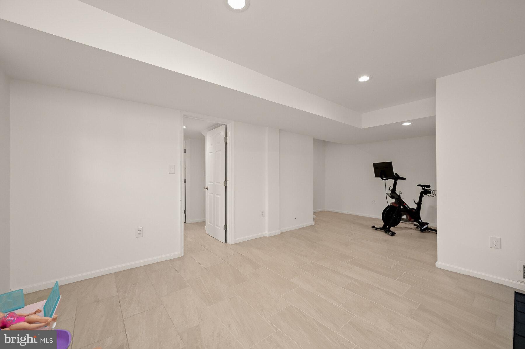 4751 Berkeley Terrace Northwest Washington, DC 20007 - Photo 21 of 27