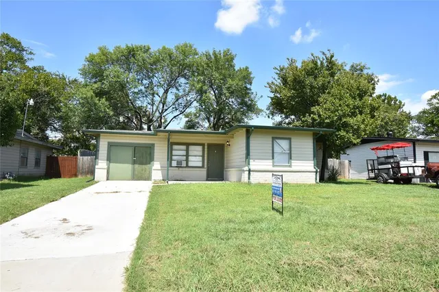 $1,650 | 803 Biggs Terrace, Arlington, TX 76010