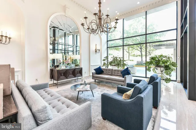 $3,000 | 1300 Army Navy Drive, Unit 817, Arlington, VA 22202