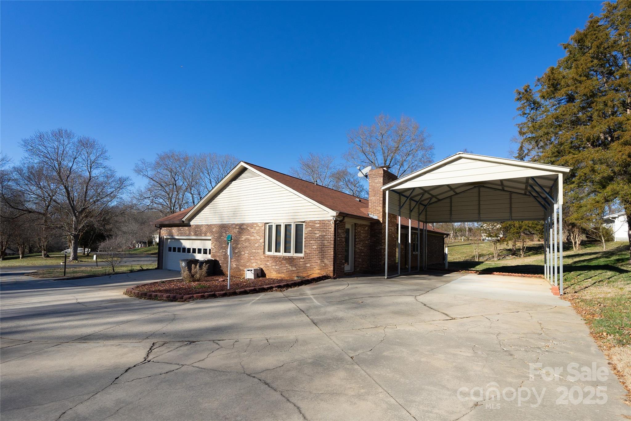 1544 Daybreak Ridge Road Kannapolis, NC 28081 - Photo 3 of 35 Gallery Image 3