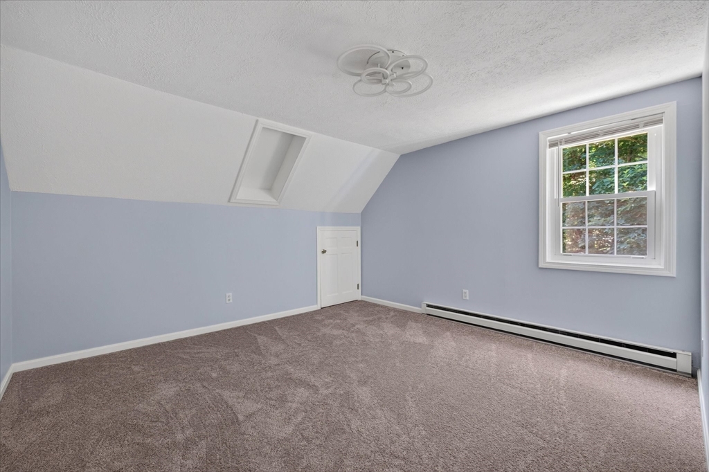 37 Breakneck Road Sturbridge, MA 01566 - Photo 19 of 41