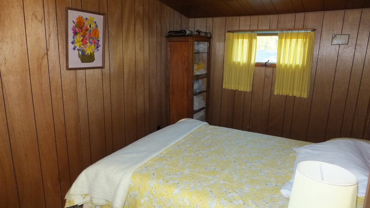 8510 Bay Point Road Beulah, MI 49617 - Photo 44 of 48 1799781-43.JPG