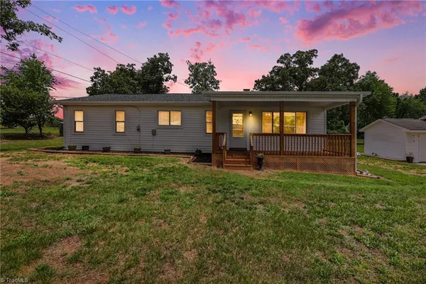 $299,900 | 2724 Union Cross Church Road, Yadkinville, NC 27055
