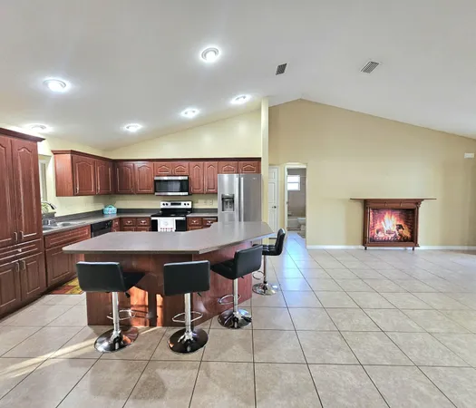 $379,000 | 1514 Summer Road, Lake Placid, FL 33852
