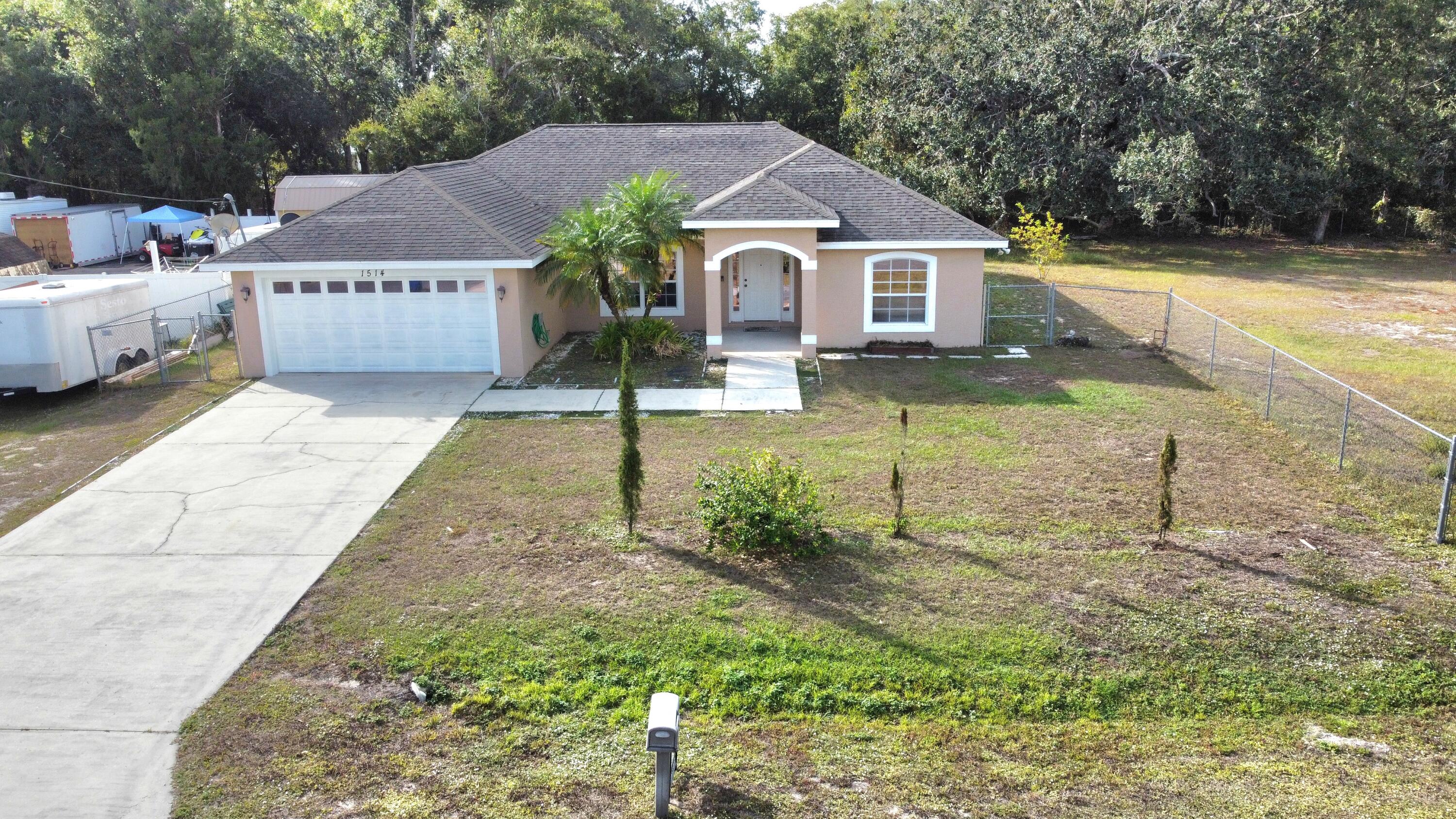 1514 Summer Road Lake Placid, FL 33852 - Photo 4 of 52 dji_fly_20251208_143032_122_176522227791