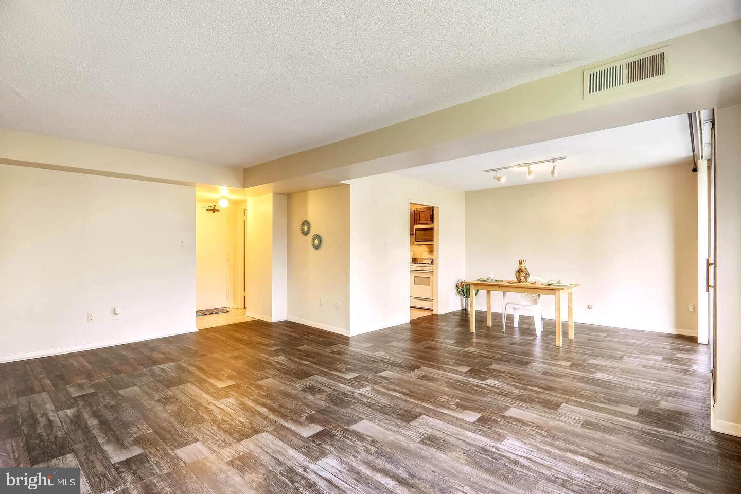 1836 Metzerott Road, Unit T21 Adelphi, MD 20783 - Photo 14 of 32 Living Room