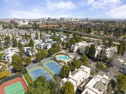 $850,000 | 8490 Via Sonoma, Unit 10, La Jolla, CA 92037