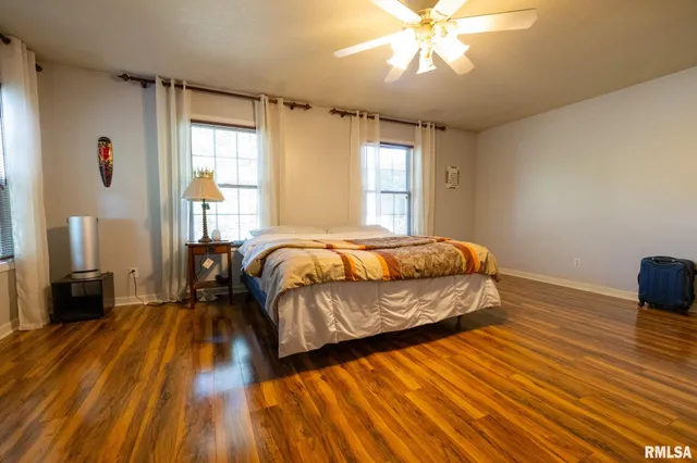 $779,000 | 575 Wildcat Bluff Road, Vienna, IL 62995