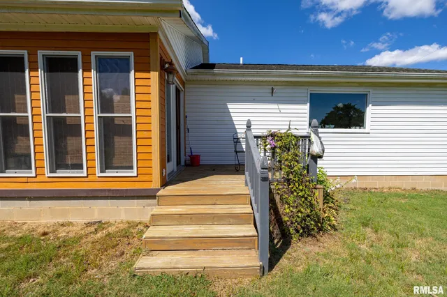 $779,000 | 575 Wildcat Bluff Road, Vienna, IL 62995