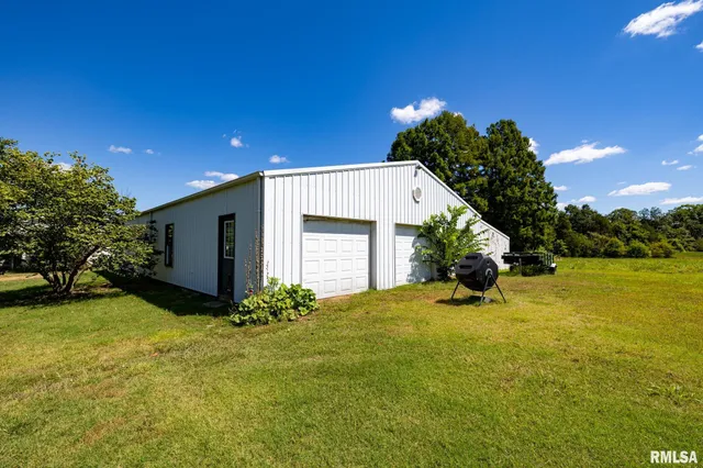 $779,000 | 575 Wildcat Bluff Road, Vienna, IL 62995