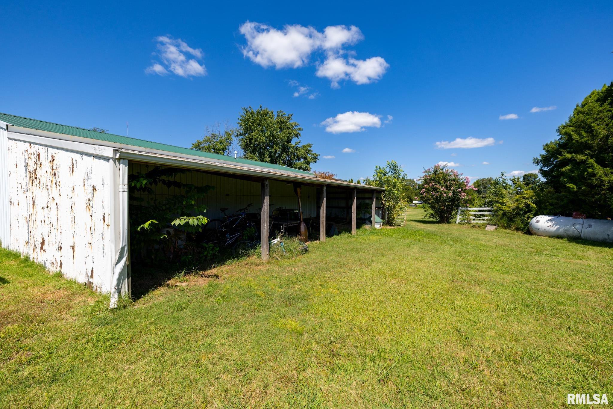 575 Wildcat Bluff Road Vienna, IL 62995 - Photo 41 of 60