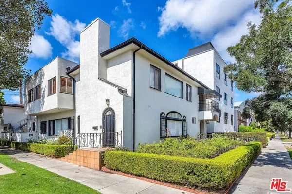 $5,995 | 157 South Elm Drive, Beverly Hills, CA 90212