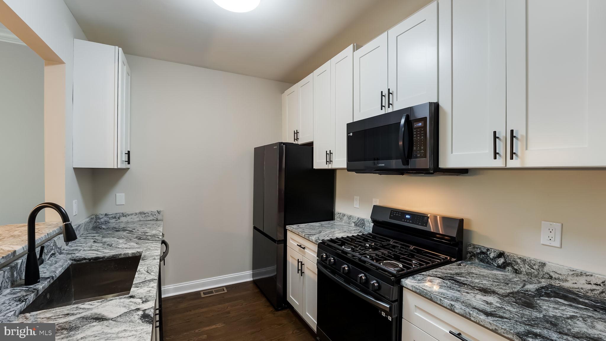 210 Lantern Drive Doylestown, PA 18901 - Photo 6 of 20