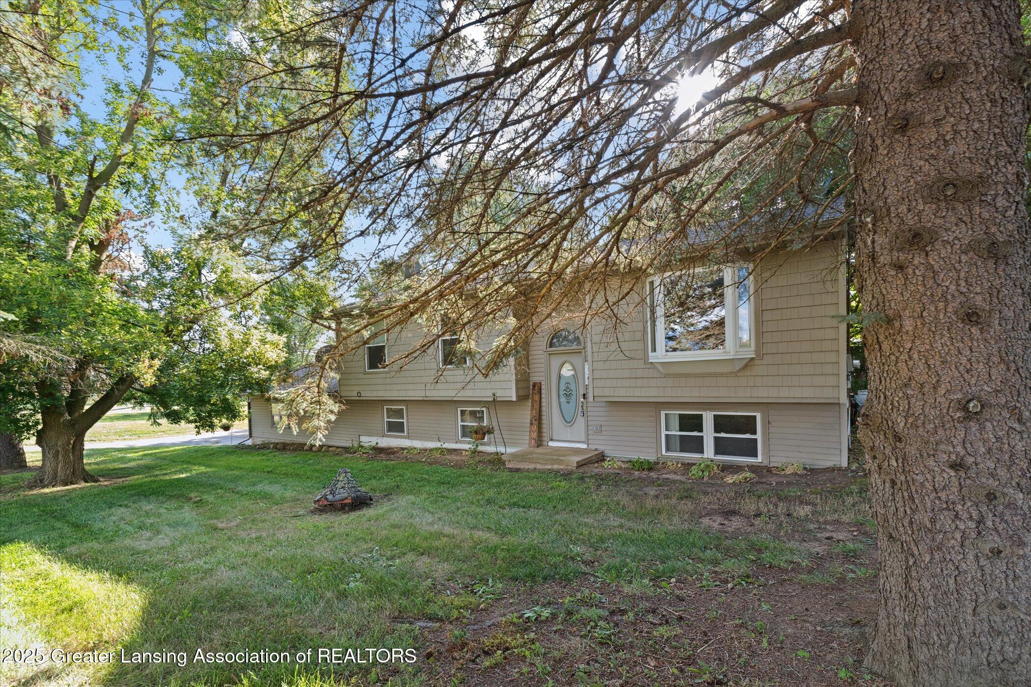 15364 Wright Road Grand Ledge, MI 48837 - Photo 5 of 62 05-15364-S-Wright-Rd-Grand-Ledge-MI-4883