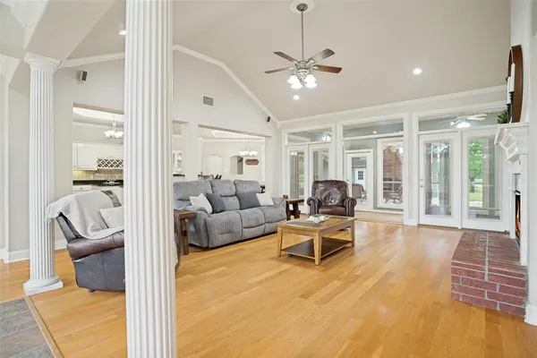 $995,000 | 1688 County Road 3118, Quitman, TX 75783
