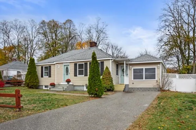 $585,000 | 7 Hall Court, Portsmouth, NH 03801