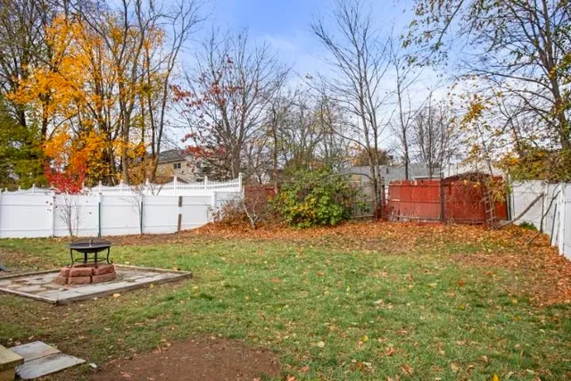 $575,000 | 7 Hall Court, Portsmouth, NH 03801