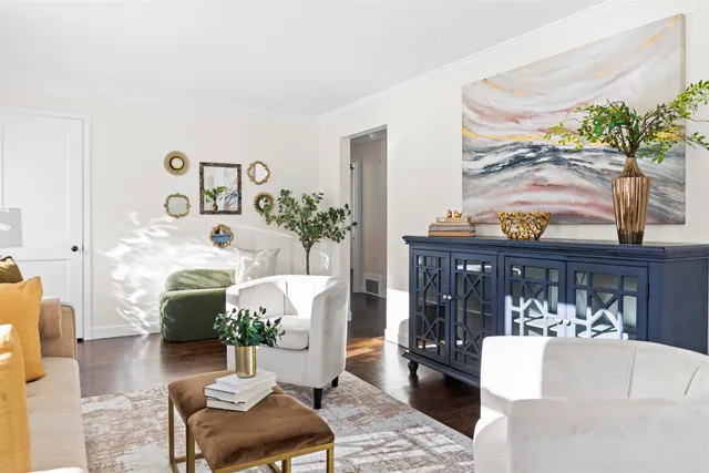 $585,000 | 7 Hall Court, Portsmouth, NH 03801