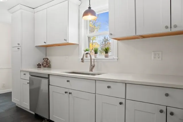 $585,000 | 7 Hall Court, Portsmouth, NH 03801