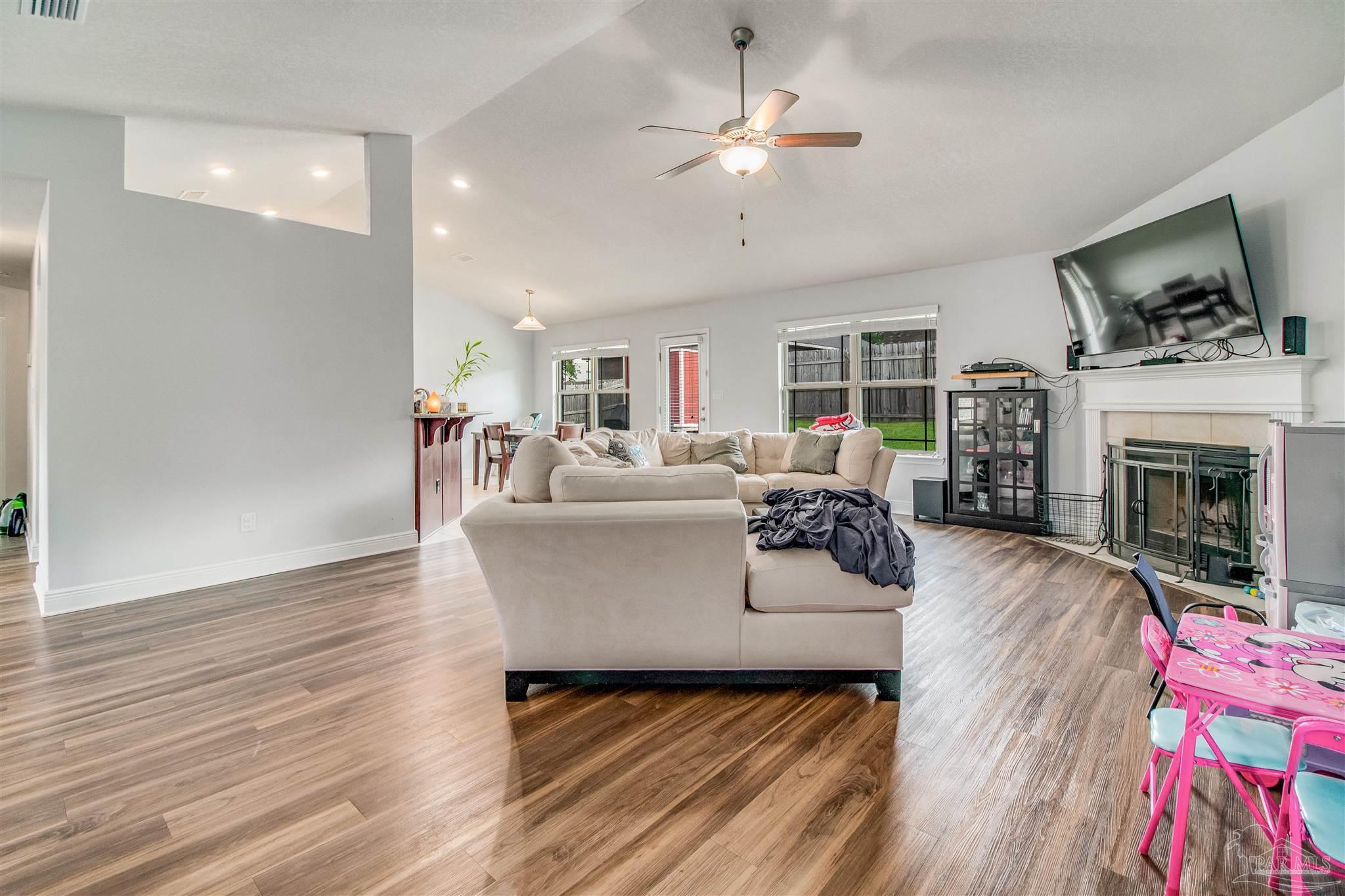 1444 Promenade Loop Cantonment, FL 32533 - Photo 18 of 42