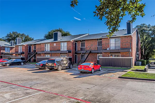 $1,850 | 300 West Wintergreen Road, Unit 729ABP, DeSoto, TX 75115