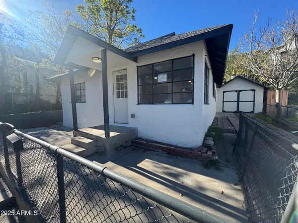 $215,000 | 184 South Kent Street, Miami, AZ 85539