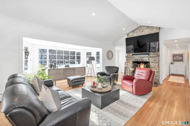 $6,000 | 70 Cranbury Road, Norwalk, CT 06851