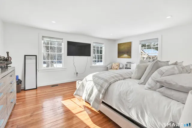 $6,000 | 70 Cranbury Road, Norwalk, CT 06851