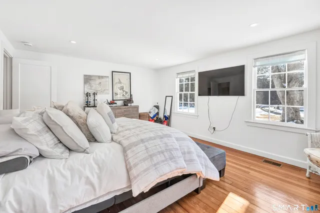 $6,000 | 70 Cranbury Road, Norwalk, CT 06851