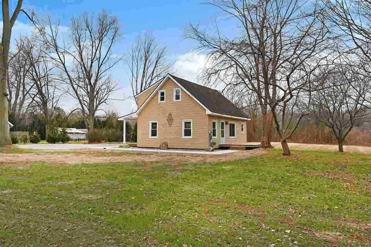 9149 North Seymour Road Flushing, MI 48433 - Photo 3 of 21 21552027-2.JPG