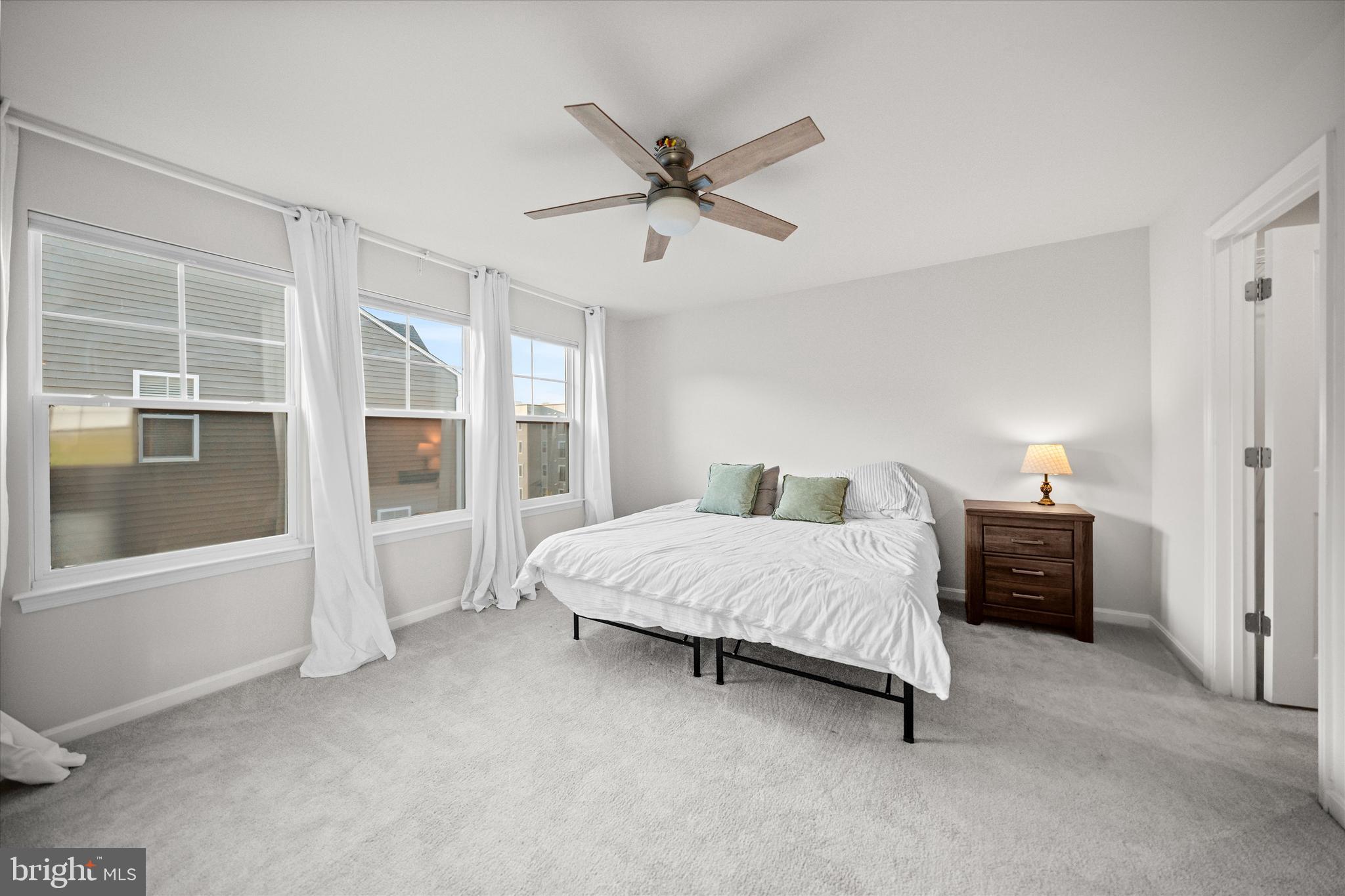 18218 Summit Pointe Drive Triangle, VA 22172 - Photo 17 of 40