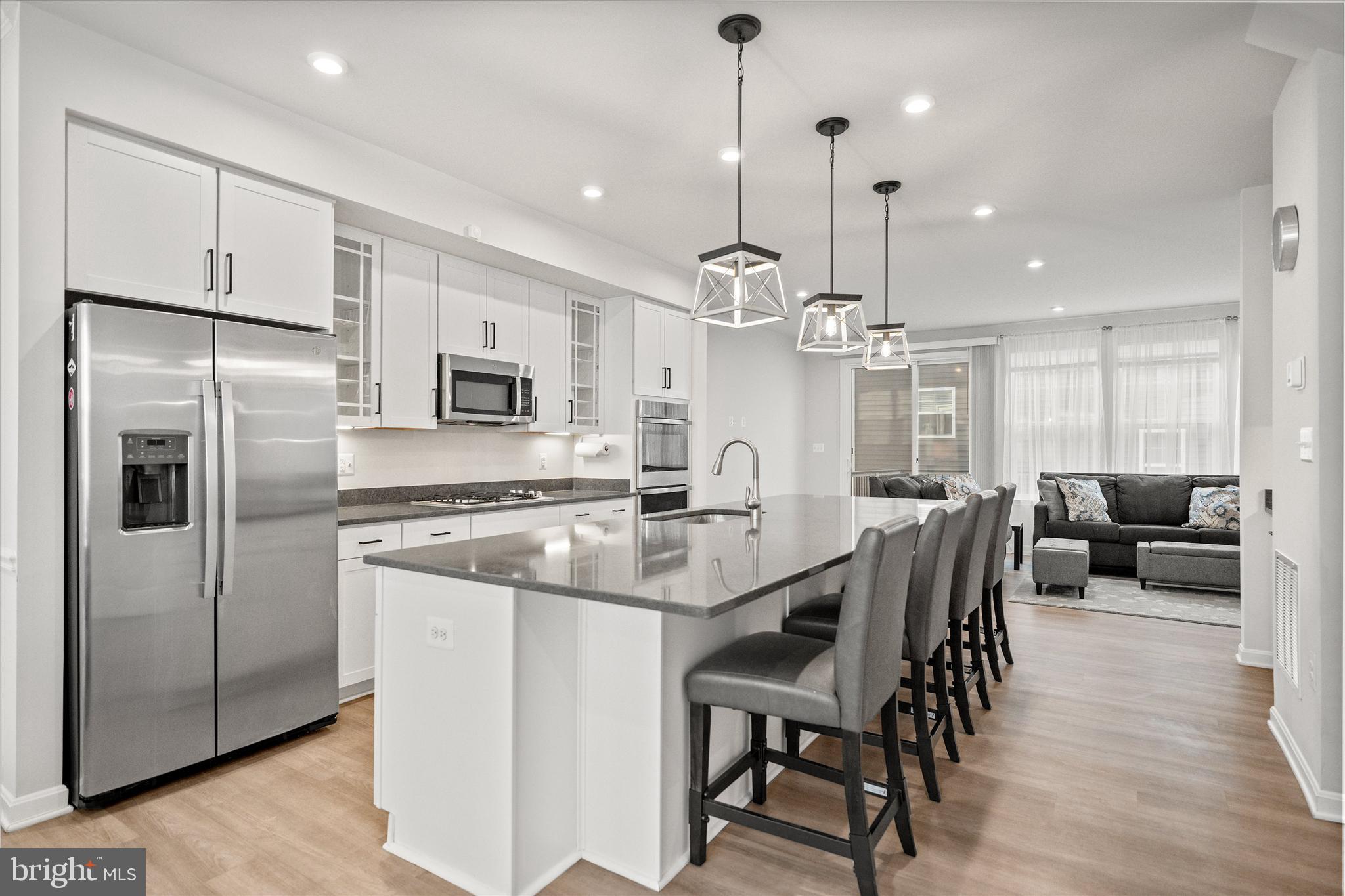 18218 Summit Pointe Drive Triangle, VA 22172 - Photo 3 of 40