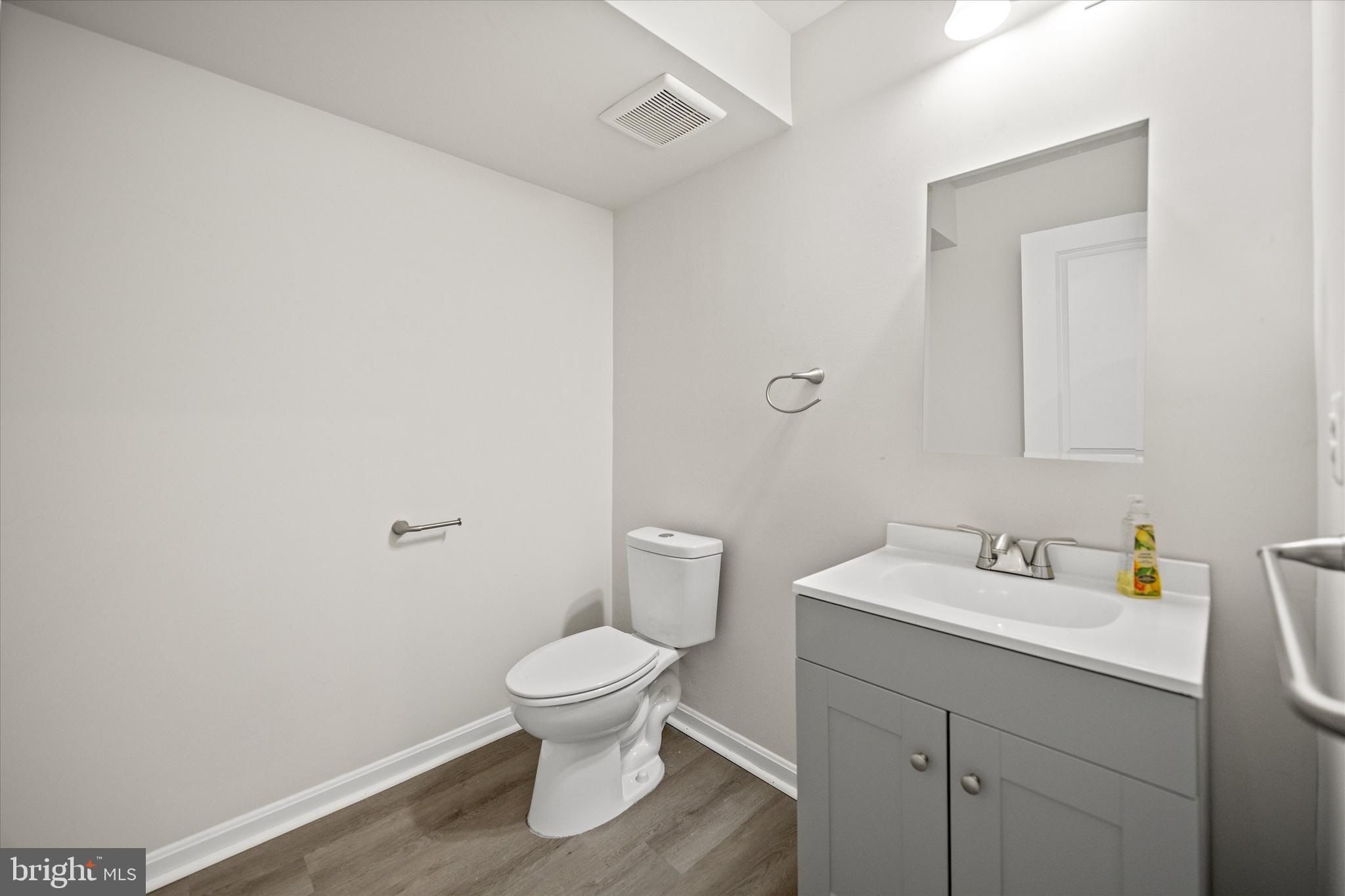 18218 Summit Pointe Drive Triangle, VA 22172 - Photo 32 of 40 Half bath can be converted into Full b bath