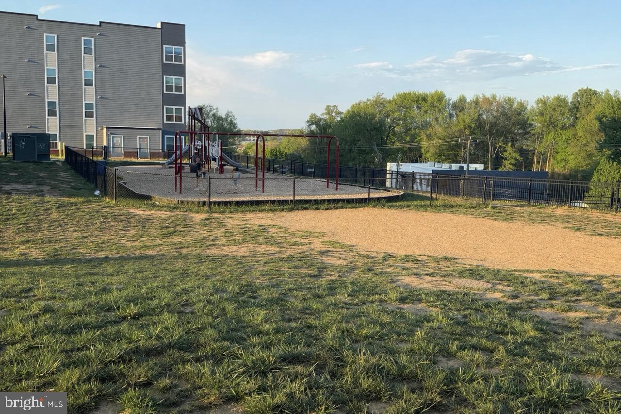 18218 Summit Pointe Drive Triangle, VA 22172 - Photo 40 of 40 playground across