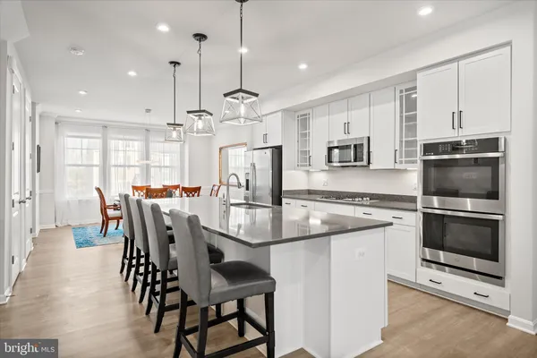 $545,000 | 18218 Summit Pointe Drive, Triangle, VA 22172