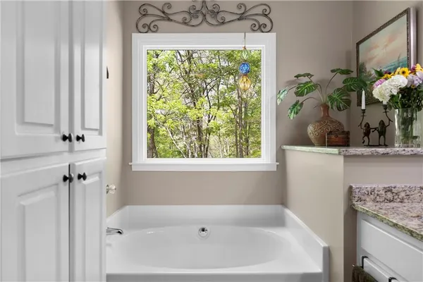 $479,900 | 27 Cliffhanger Pointe Southwest, Cartersville, GA 30120