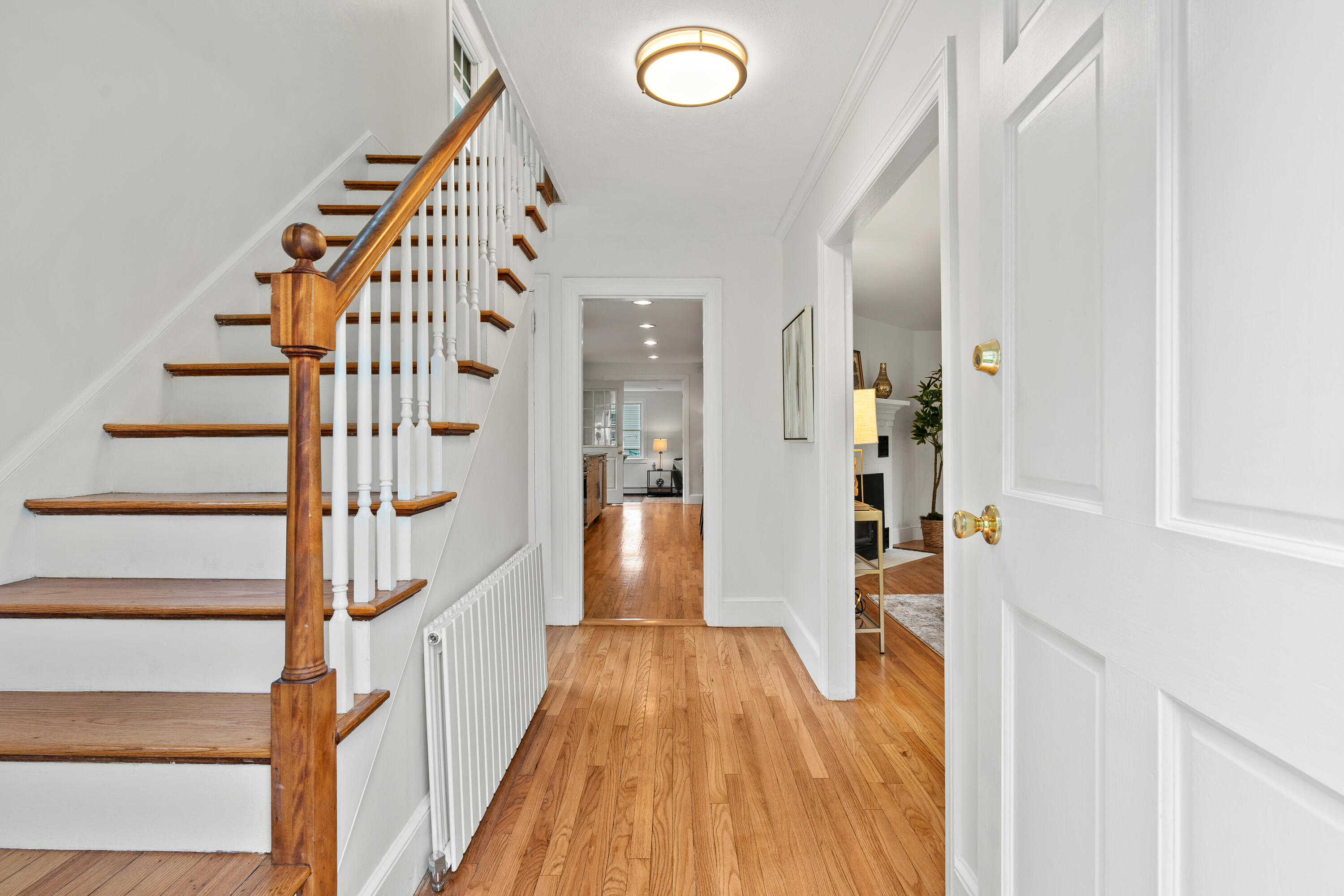 14 Charles Road Cape Elizabeth, ME 04107 - Photo 5 of 39 15_14 Charles Road_MorneauStudios_Print