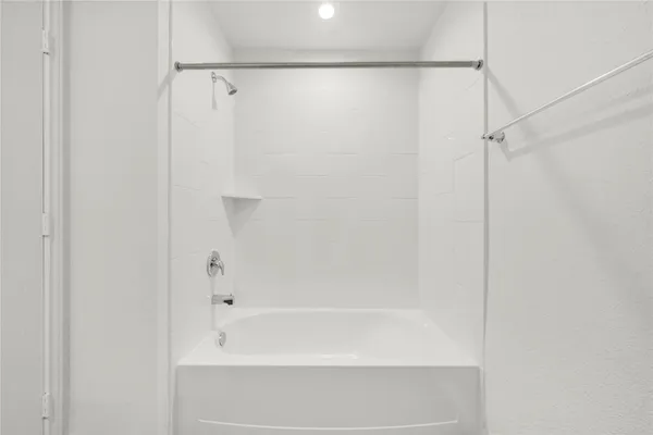 $2,050 | 4235 Bedwyn Bay Drive, Fulshear, TX 77441