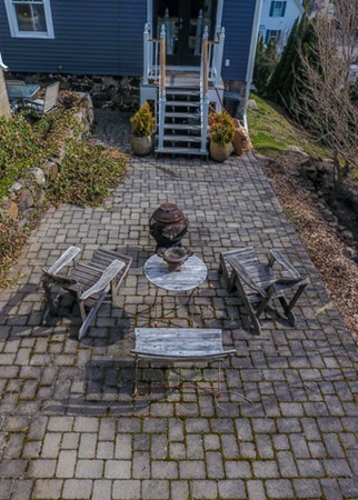 42 R Prospect Street Marblehead, MA 01945 - Photo 5 of 30