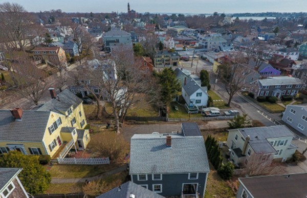 42 R Prospect Street Marblehead, MA 01945 - Photo 7 of 30