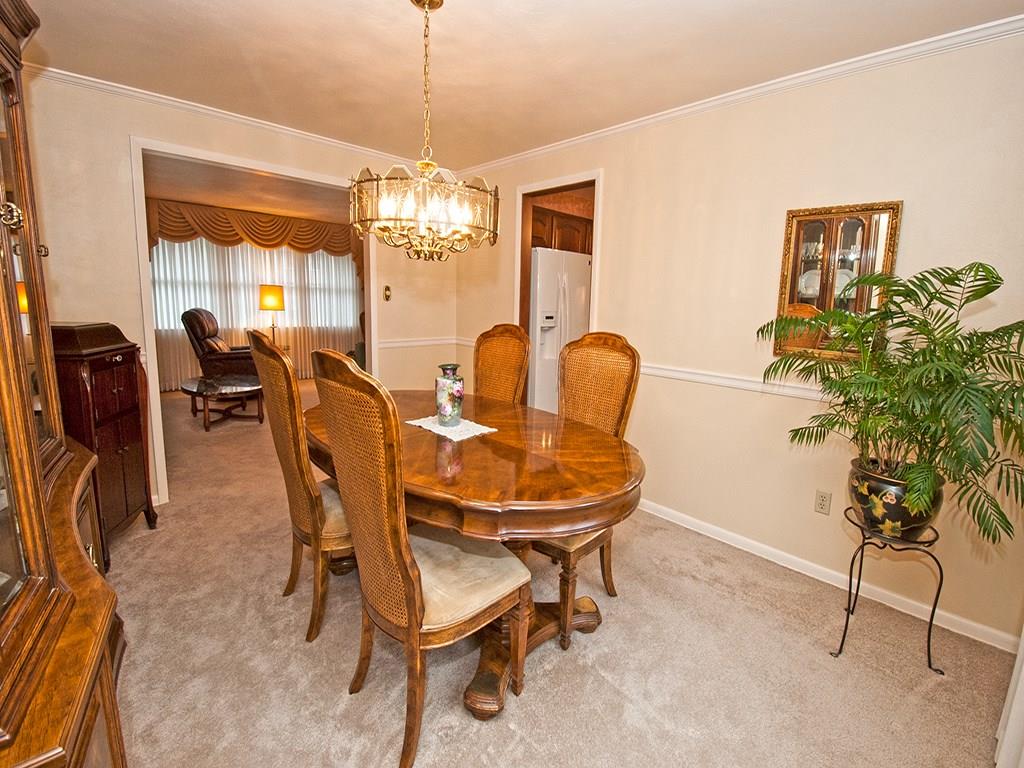 69 Ridgecrest Drive Pittsburgh, PA 15235 - Photo 8 of 24 Gallery Image 8