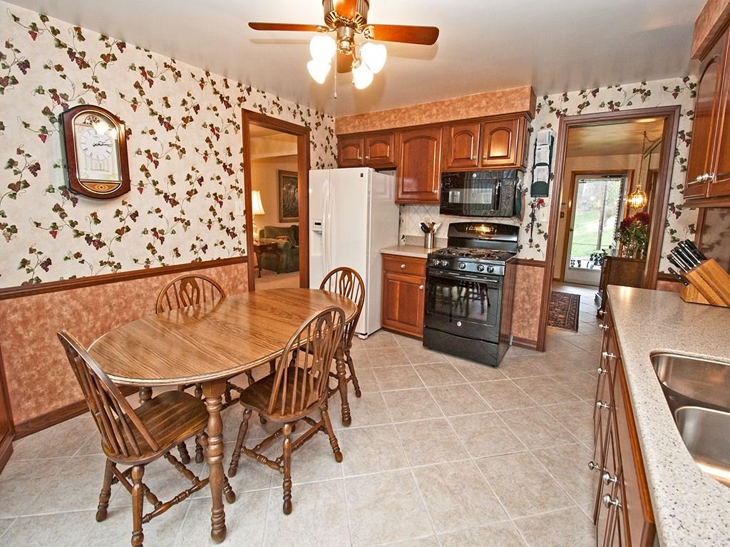 69 Ridgecrest Drive Pittsburgh, PA 15235 - Photo 9 of 24 Gallery Image 9