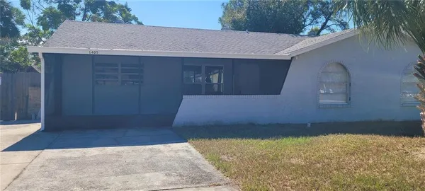 $2,100 | 1405 Castleworks Lane, Tarpon Springs, FL 34689