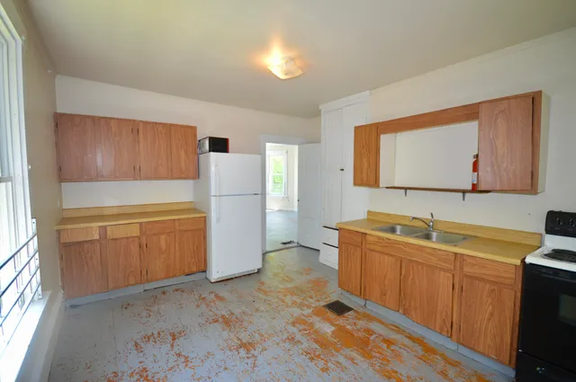 $255,000 | 100 Highway 1, Bucksport, ME 04416