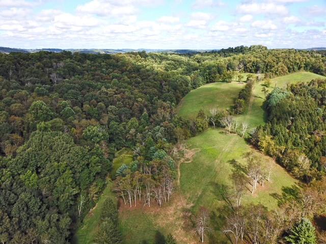 115 Dutch Glory Road Amity, PA 15311 - Photo 23 of 25