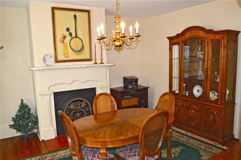 115 Dutch Glory Road Amity, PA 15311 - Photo 5 of 25 Formal Dining Room!